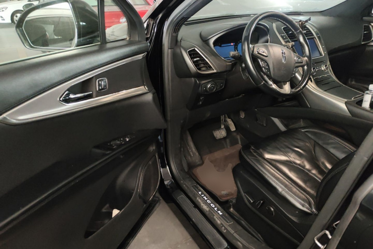 林肯MKX 2015款 2.0T 两驱尊享版中控内饰20