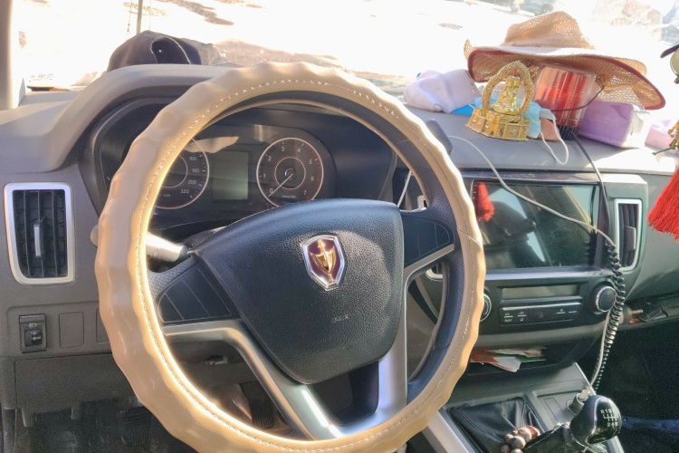 金杯海狮王 2021款 2.0L城运王系列畅运型高顶6座1TZS中控内饰13