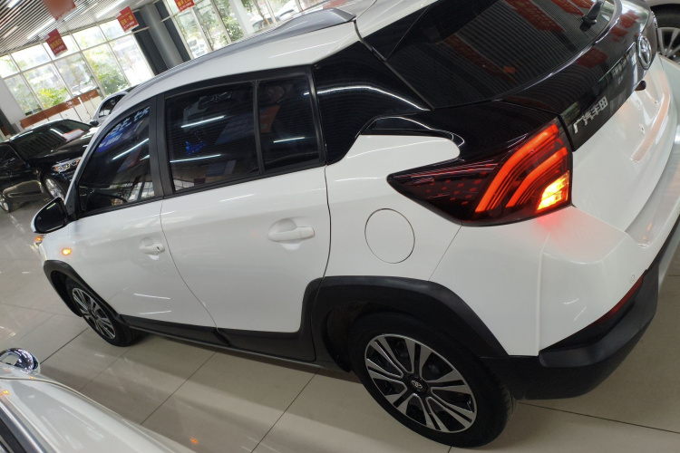 丰田 YARiS L 致炫 2021款 致炫X 1.5L CVT领先版车身外观4