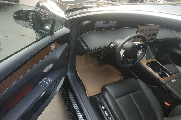 鸿蒙智行 享界S9 2024款 纯电 Ultra 四驱旗舰版中控内饰7003