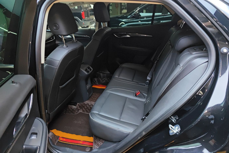 别克 2022款 昂科威S 552T 两驱豪华型中控内饰7004