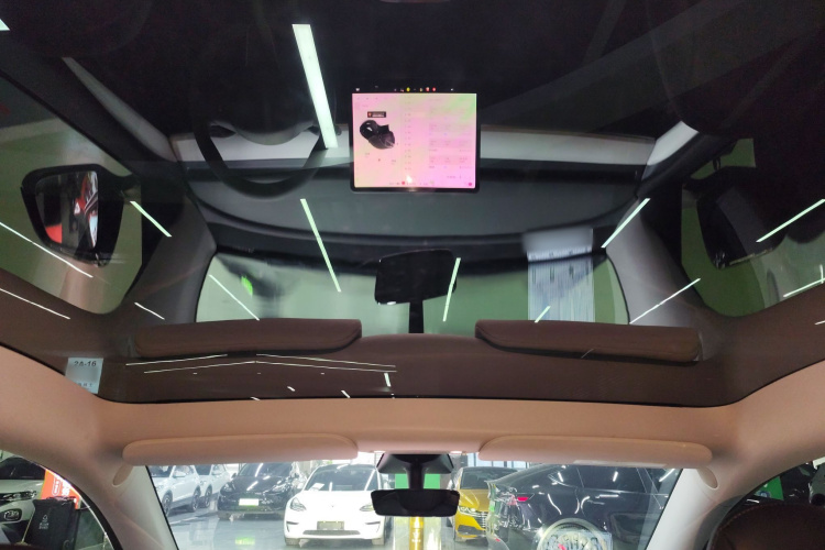 特斯拉 Model Y 2021款 标准续航后驱版局部细节22