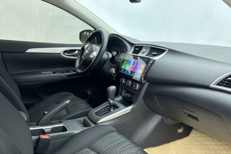 日产 轩逸 2022款 经典 1.6XE CVT舒适版中控内饰7004