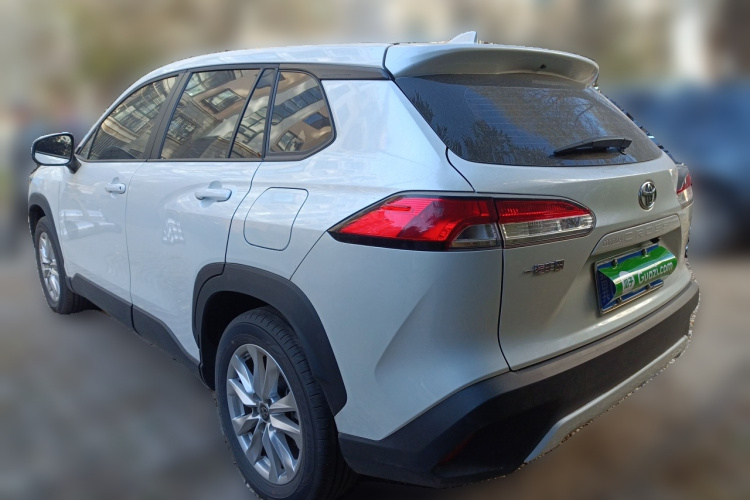 丰田 卡罗拉锐放 2023款 2.0L 先锋版车身外观5