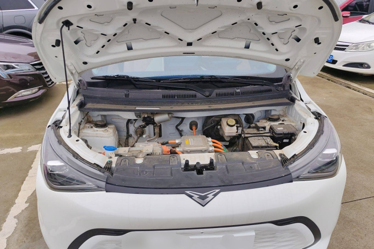 凯翼拾月 2023款 201km 踏浪版机舱底盘24