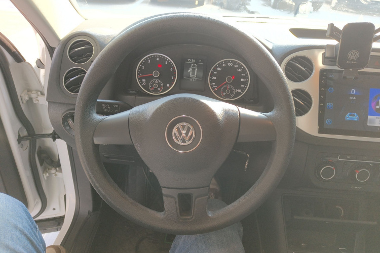 大众 途观 2017款 300TSI 自动两驱丝绸之路风尚版中控内饰13