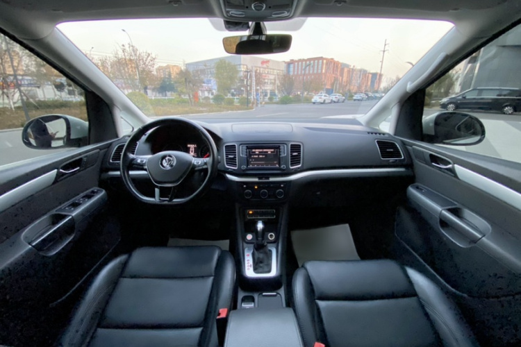 大众 夏朗 2018款 改款 380TSI 舒享型 7座中控内饰7003