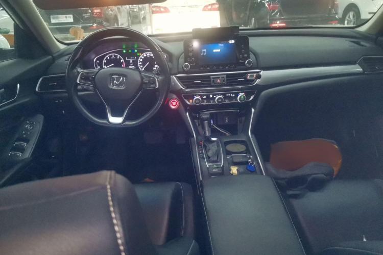 本田 英仕派 2019款 260TURBO 精致版 国VI中控内饰12