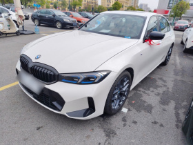 宝马3系 2025款 330Li 尊享型 M运动曜夜套装