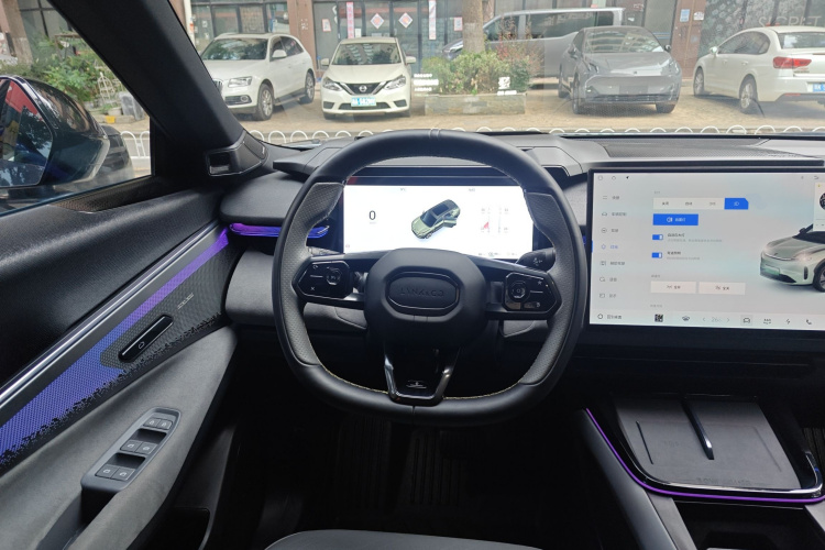 领克08 EM-P 2025款 220km 四驱性能Halo局部细节13