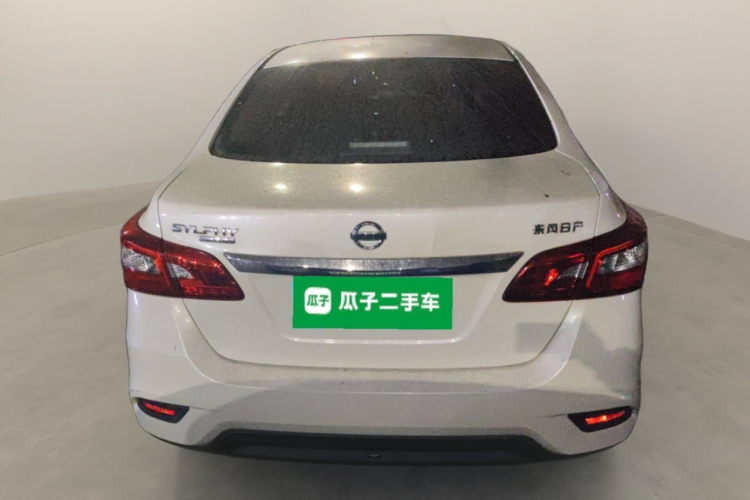 日产 轩逸 2022款 经典 1.6XL CVT豪华版车身外观6