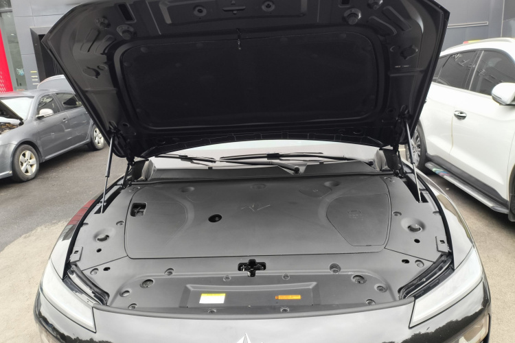 东风奕派 eπ007 2024款 增程 200如奕版机舱底盘24