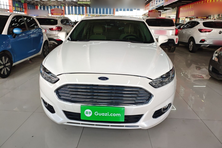 福特 蒙迪欧 2013款 2.0L GTDi200时尚型车身外观2