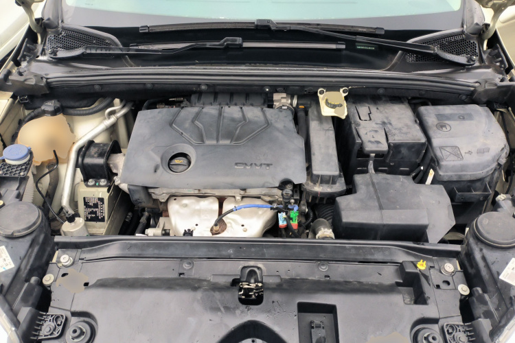 雪铁龙 C4世嘉 2016款 1.6L 自动舒适型机舱底盘24