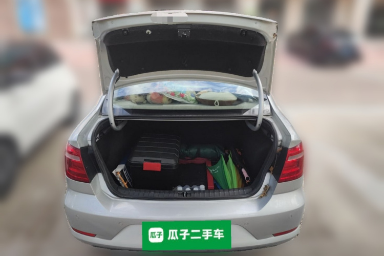 大众 宝来 2014款 1.6L 自动时尚型中控内饰23