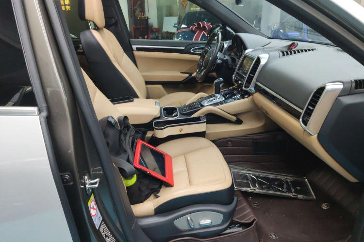 保时捷 2015款 Cayenne 3.0T局部细节41