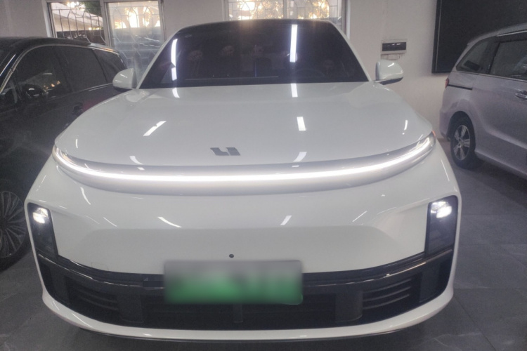 理想汽车 理想L7 2023款 Air车身外观2