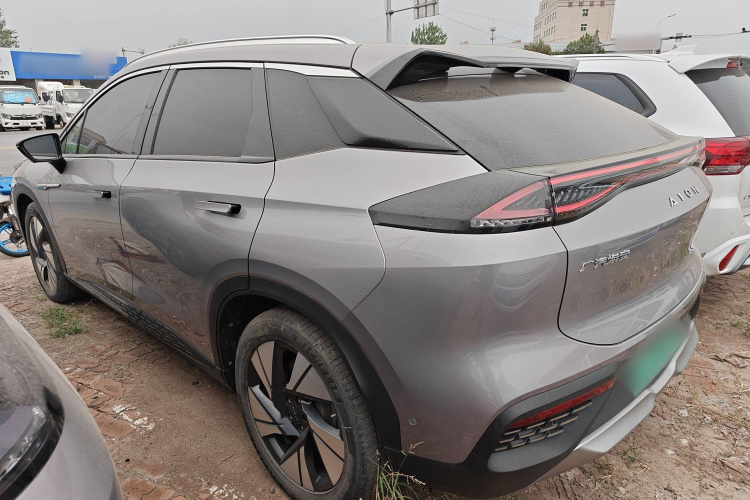 埃安 AION LX 2022款 Plus 80D 旗舰版车身外观6003