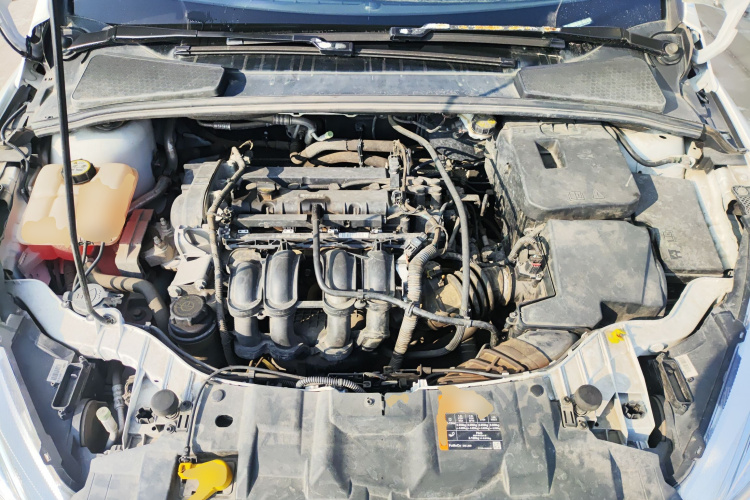 福特 福克斯 2017款 两厢 1.6L 自动风尚型智行版局部细节24