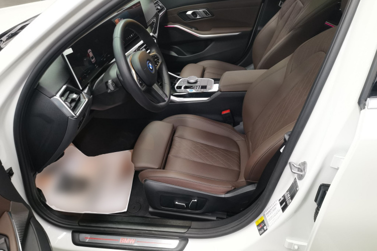 宝马i3 2024款 eDrive 35 L局部细节19