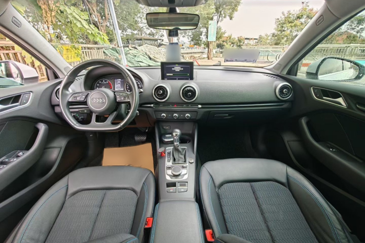 奥迪A3 2020款 Limousine 35 TFSI 时尚型 国VI中控内饰7004