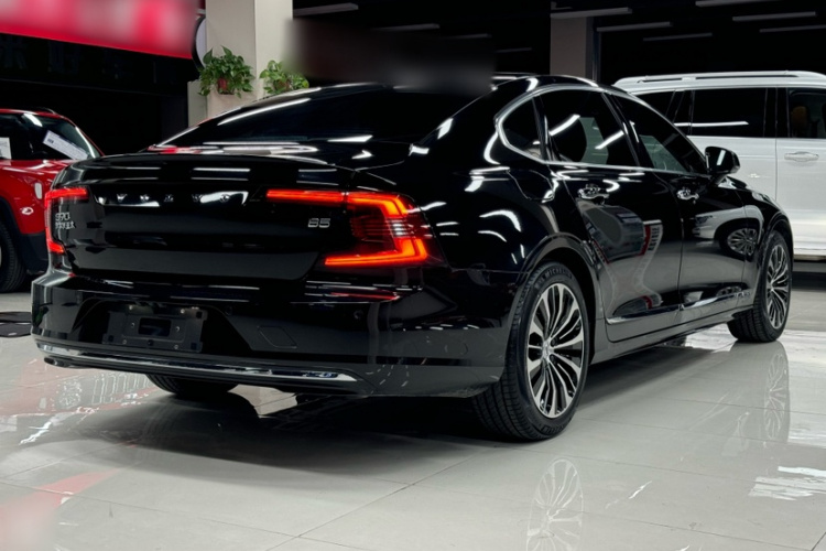 沃尔沃S90 2023款 B5 智逸豪华版车身外观6005