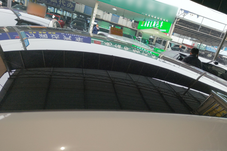 特斯拉 Model Y 2022款 长续航全轮驱动版局部细节57