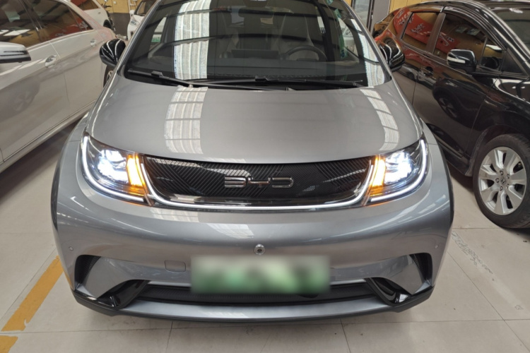 比亚迪 海豚 2023款 420km 时尚版车身外观2