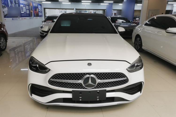奔驰C级 2023款 改款二 C 260 L 运动版车身外观2