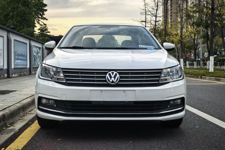 大众 朗逸 2017款 1.6L 手动舒适版车身外观6004