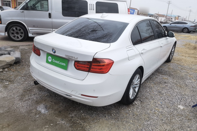 宝马3系 2015款 320Li 时尚型车身外观7