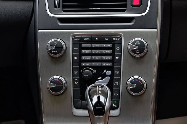 沃尔沃S60 2018款 S60L T3 智进版局部细节16