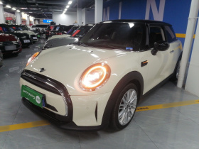 MINI 2022款 改款 1.5T COOPER 经典派