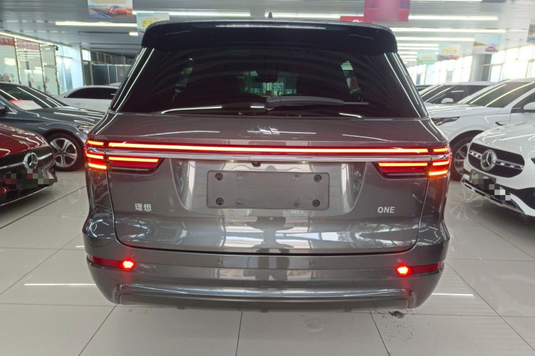理想汽车 理想ONE 2020款 增程6座版车身外观6004
