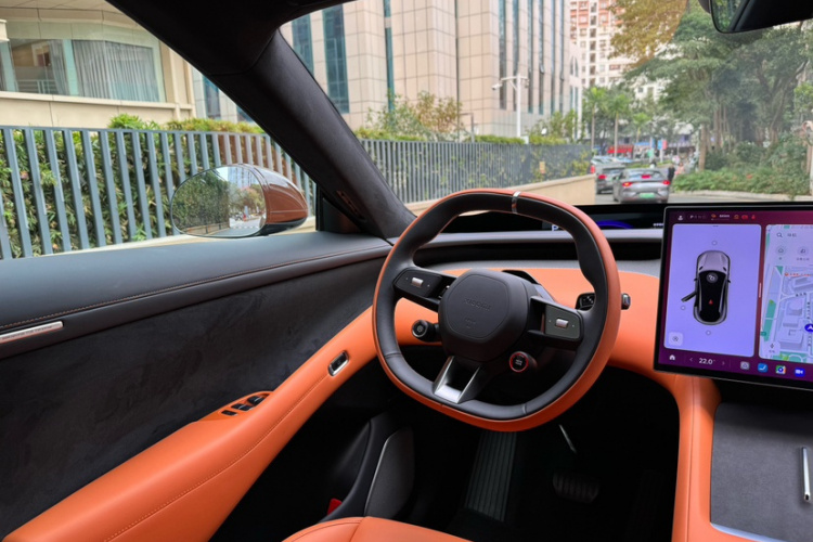 小米汽车 小米YU7 2025款 超长续航高性能四驱Max版中控内饰7006