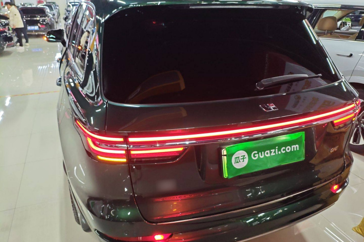 理想汽车 理想ONE 2021款 增程6座版车身外观6