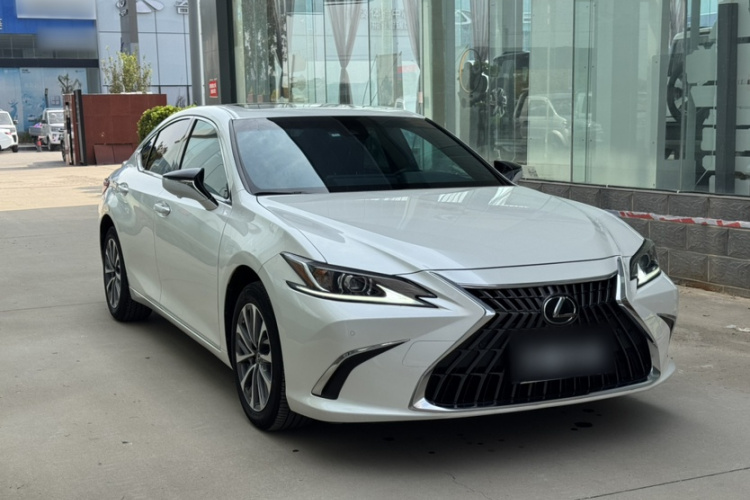 雷克萨斯ES 2022款 200 卓越版车身外观6002
