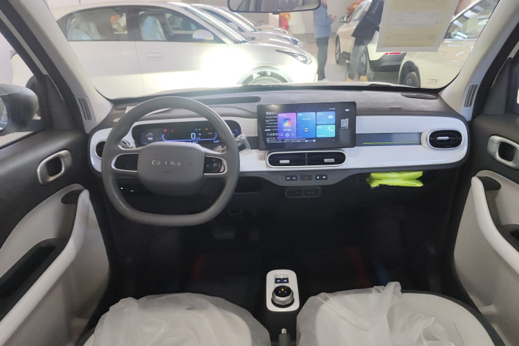 吉利银河 熊猫 2025款 210km 元气熊中控内饰12