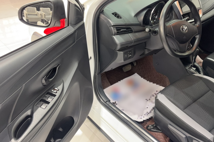 丰田 YARiS L 致炫 2021款 致炫X 1.5L CVT领先版中控内饰7004