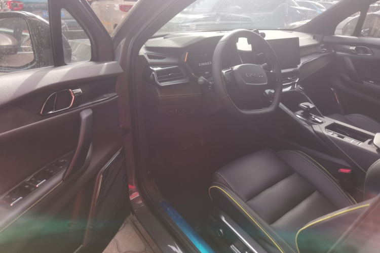 领克06 2023款 Remix 1.5T 劲Halo中控内饰7003