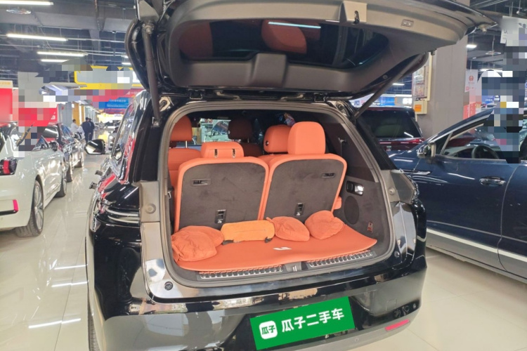 理想汽车 理想L8 2023款 Pro机舱底盘23