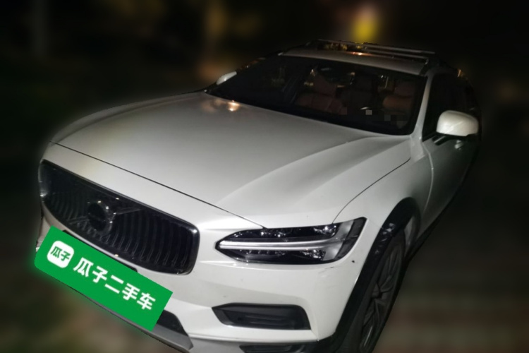 沃尔沃V90 2022款 Cross Country B5 AWD 智远版车身外观1