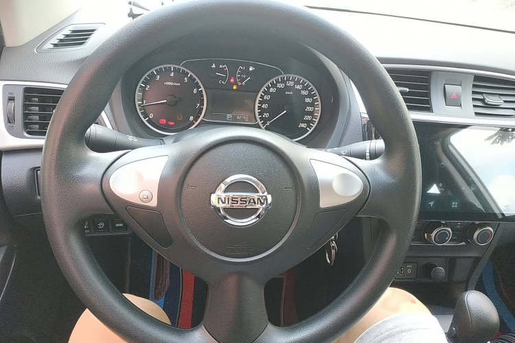 日产 轩逸 2022款 经典 1.6XE CVT舒适版局部细节13