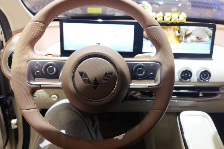 五菱汽车 五菱缤果 2025款 333km 灵犀互联款中控内饰13