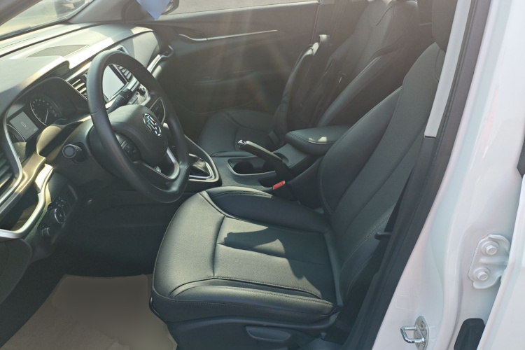 别克 英朗 2021款 改款 典范 1.5L 自动精英型局部细节19