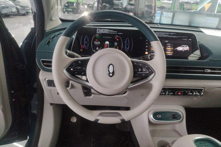 欧拉好猫 2023款 401km标准续航 豪华型 磷酸铁锂中控内饰13