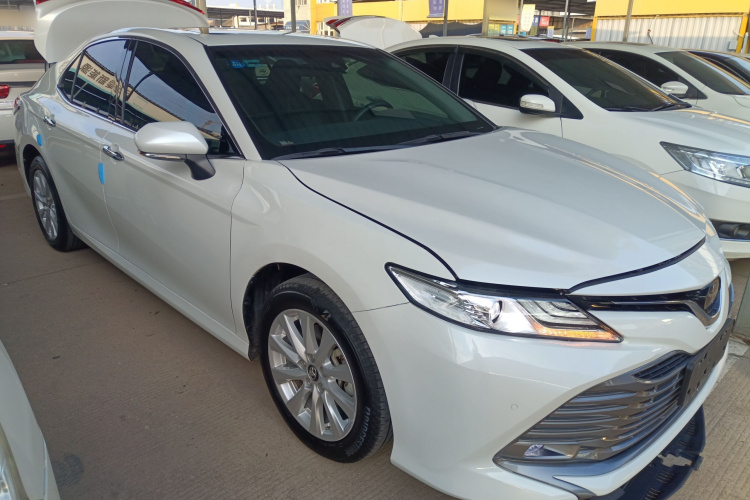 丰田 凯美瑞 2019款 2.0G 豪华版 国VI车身外观3