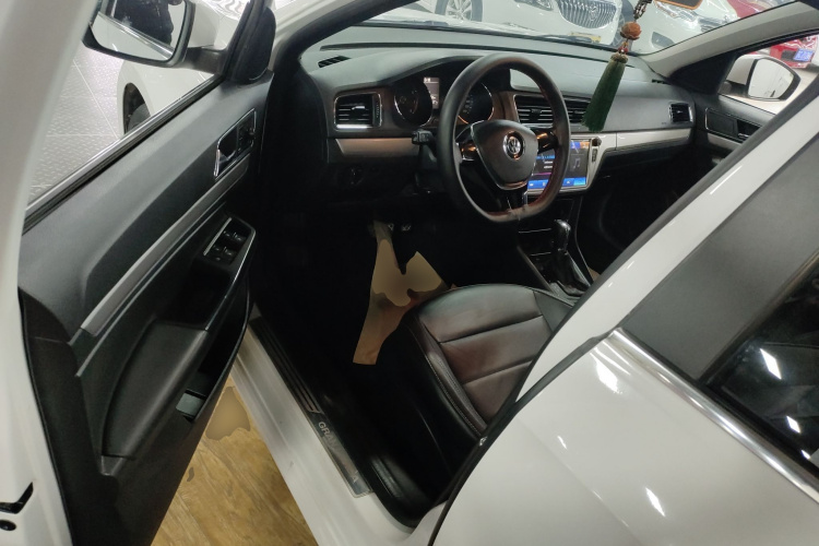 大众 朗行 2015款 230TSI DSG舒适版中控内饰20