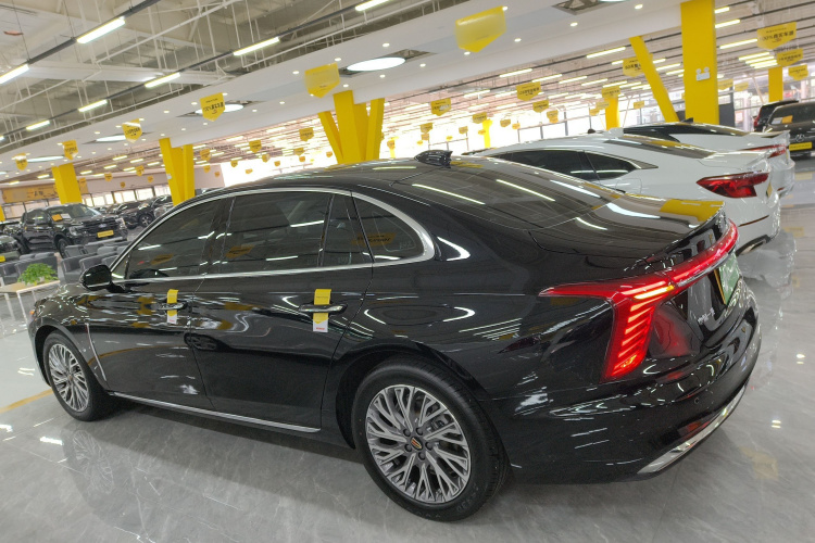 红旗H5 2023款 2.0T 自动智联旗畅版车身外观6003