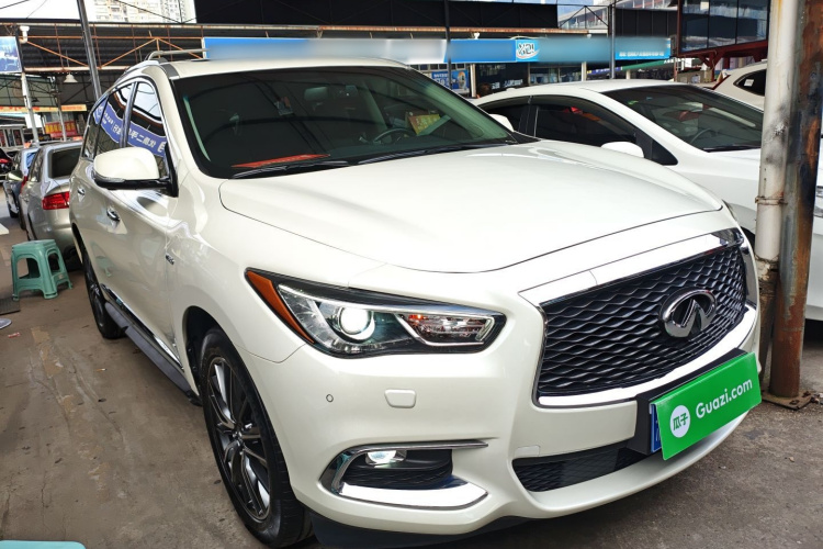 英菲尼迪QX60(进口) 2018款 2.5 S/C Hybrid 两驱卓越版 国VI车身外观3
